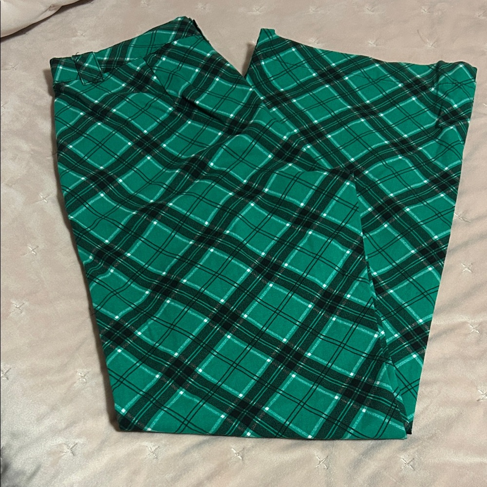 Wild Fable Green and Black Plaid Pants